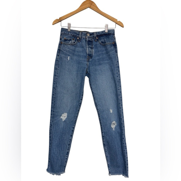 Levi’s Wedgie Fit High Rise Distressed Jeans Button Fly Size 25 - Picture 2 of 16